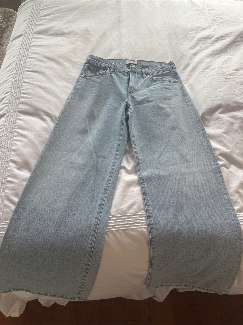 Agolde Wide-Leg Jeans in Light Wash Blue